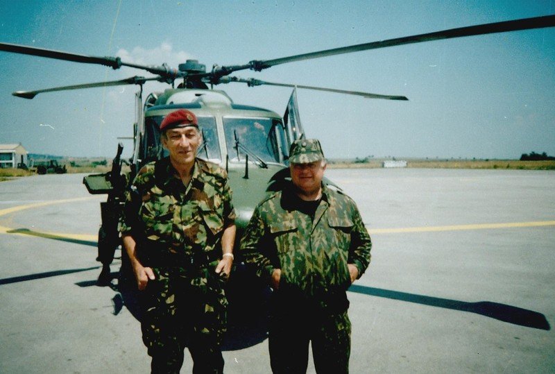 Десантники в приштине. Заварзин генерал-полковник. Бросок в Приштину 1999. ВДВ аэропорт Приштина.